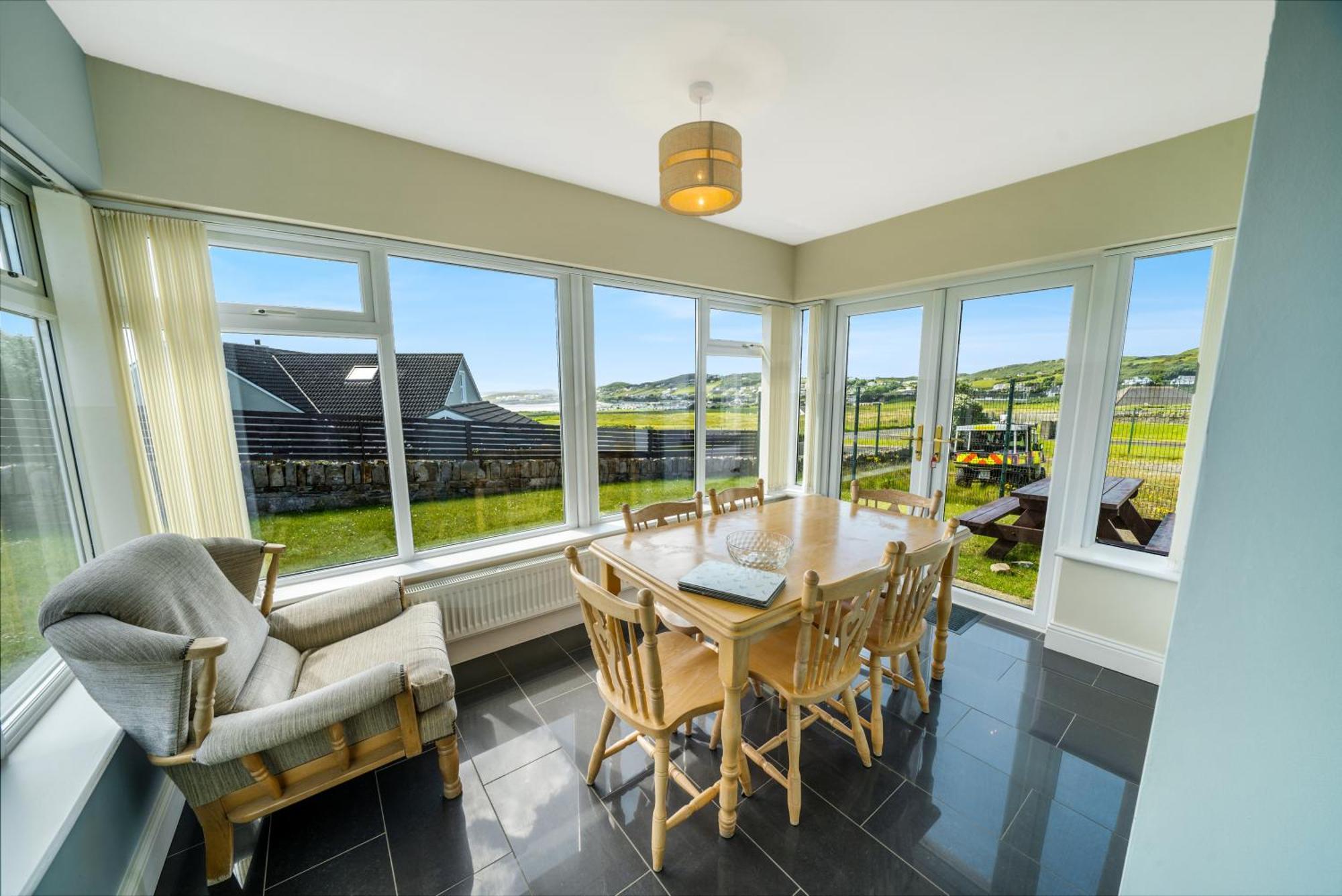 Downings Coastguard Cottages - Type B-E Bagian luar foto