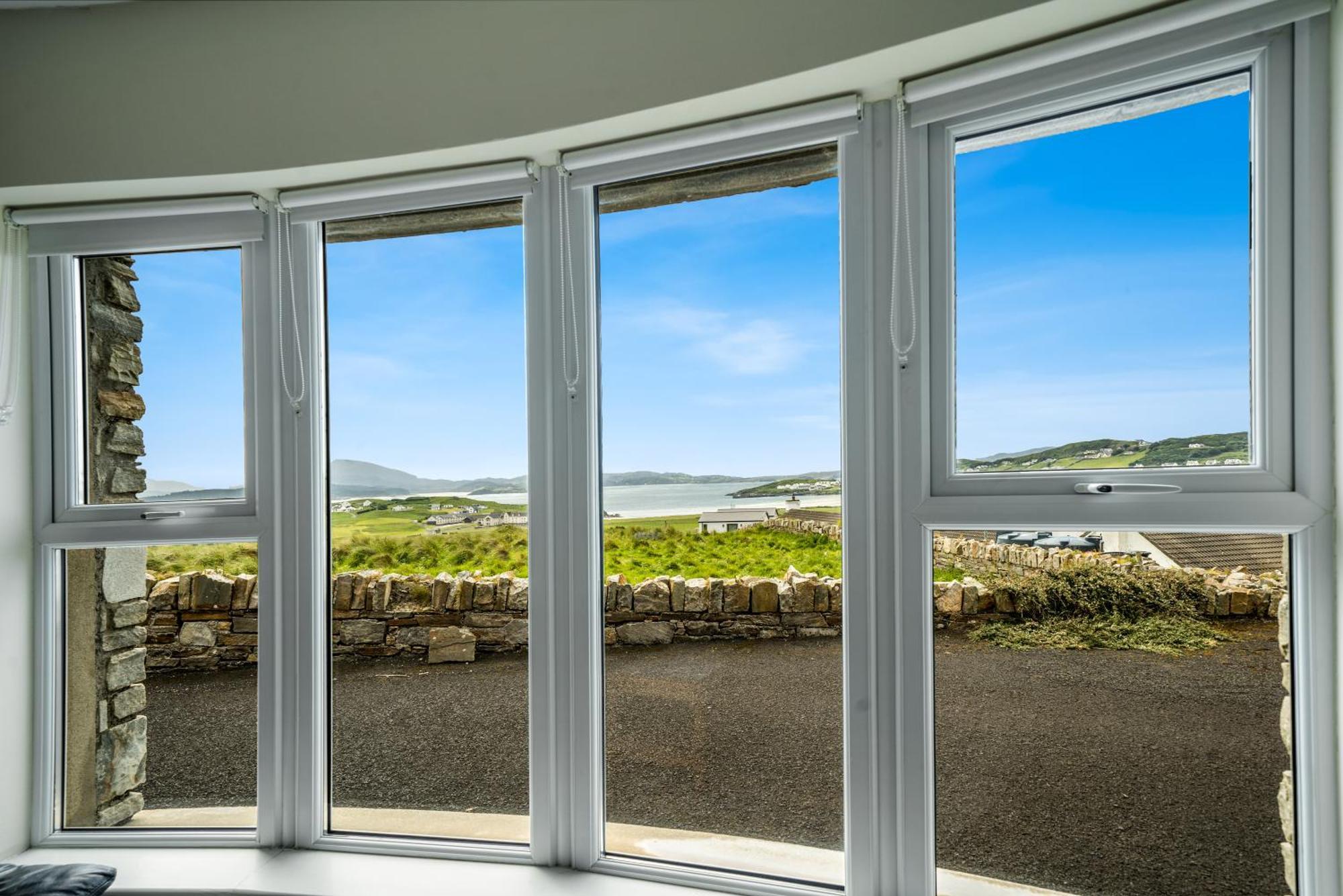 Downings Coastguard Cottages - Type B-E Bagian luar foto