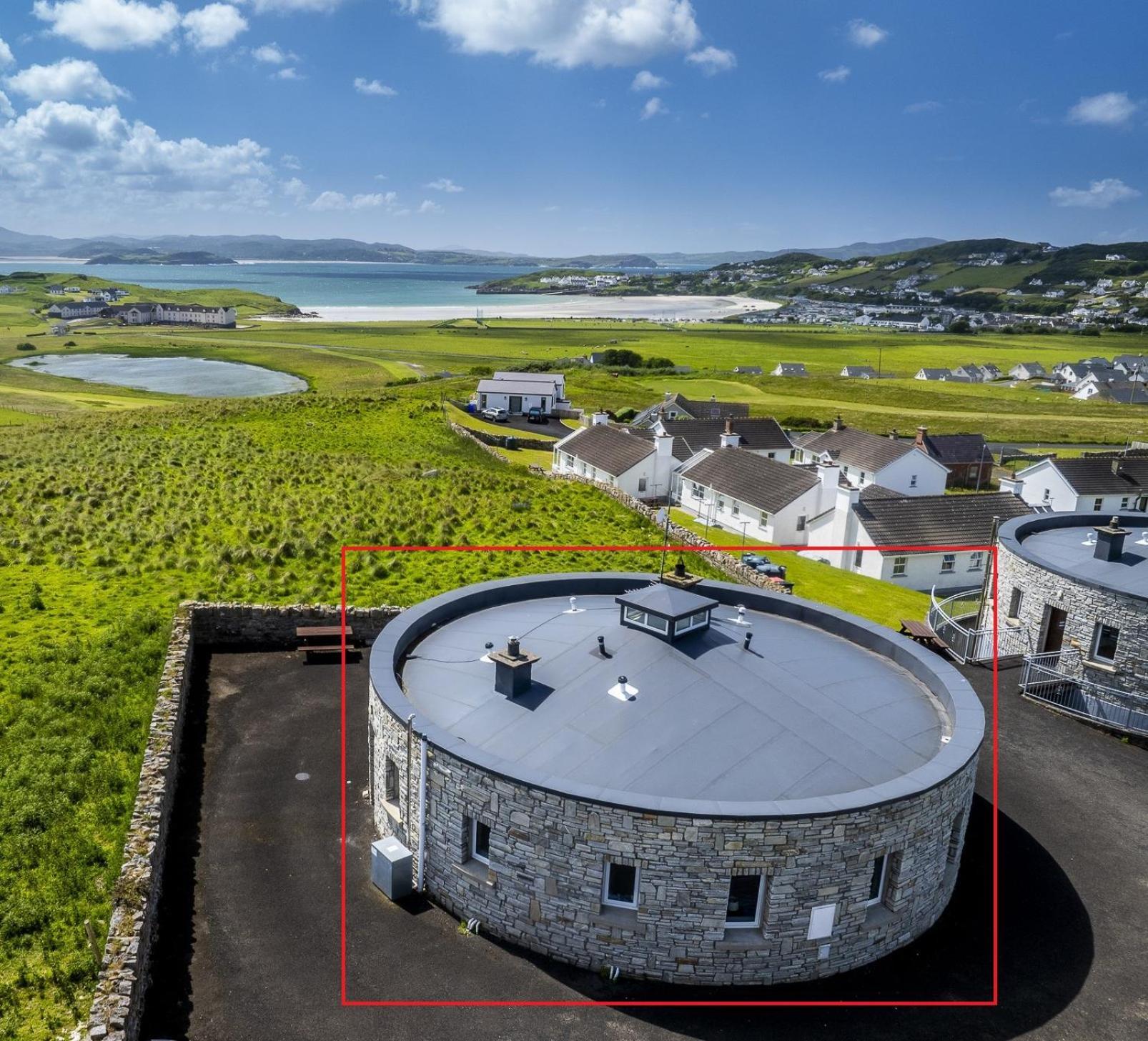 Downings Coastguard Cottages - Type B-E Bagian luar foto
